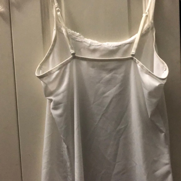 White tang top - Picture 2 of 3